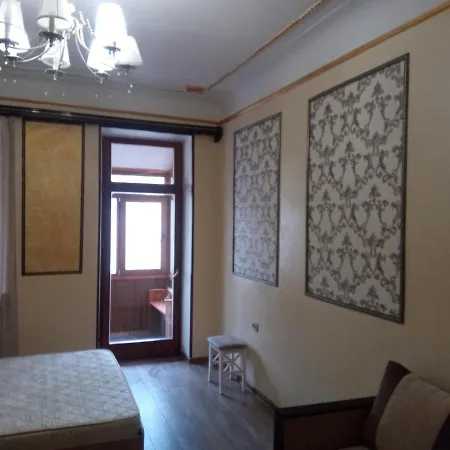 Apartment Old *